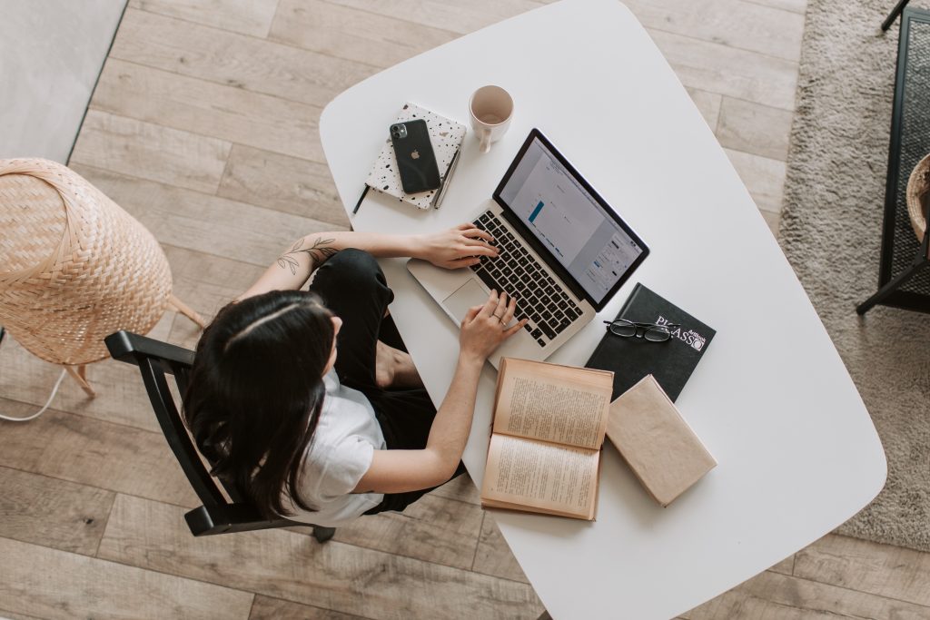 With bespoke courses, specialist tutors and a variety of additional support available, click here to find out Why LearnOnline?